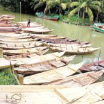 ধর্ষণ চেষ্টার মামলা জামিন পেয়ে গলায় মালা ও বাদ্য বাজিয়ে আসামির উল্লাস