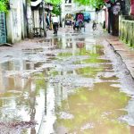 সরকারি খাল দখল করে ভরাট