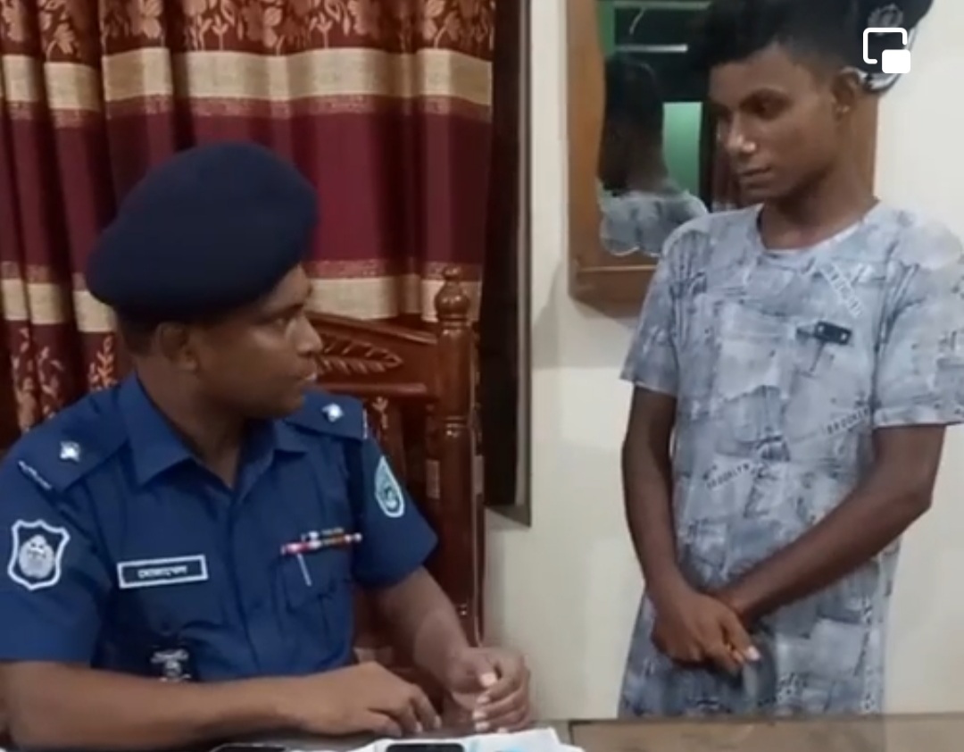 আদিতমারী চরিতাবাড়ি বাজার থেকে কিশোর উদ্ধার 6 20231014 011323