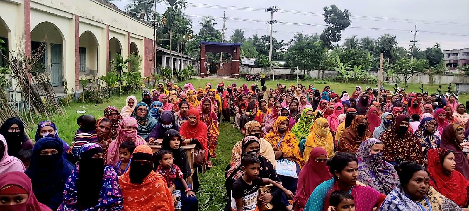বৃক্ষ রোপনে জেগে উঠেছে দেবহাটার নারী সমাজ 10 IMG 20230930 WA0029