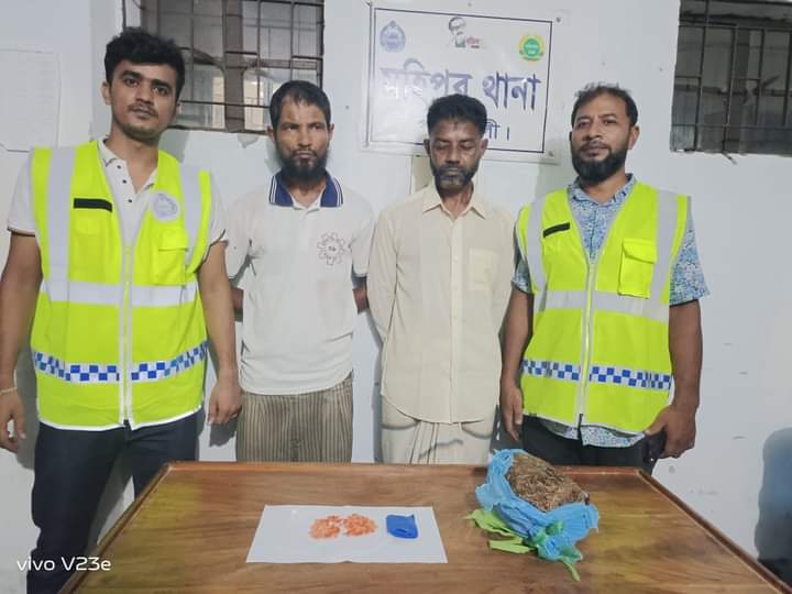 কুয়াকাটায় ডিবি পুলিশ ও থানা পুলিশের অভিযানে পৃথক মাদক ব্যবসায়ী গ্রেপ্তার-৩ 7 IMG 1697224239173
