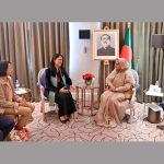 খুলনায় স্যালাইন সংকট : দিশাহারা রোগীরা