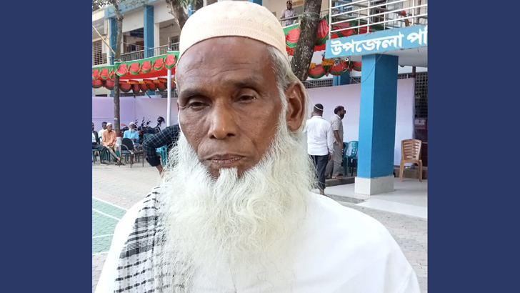 ময়মনসিংহ-ত্রিশাল আসনে ভিক্ষার টাকায় মনোনয়নপত্র কিনে জমা দিলেন ফকির মুনসুর 14 image 746198 1701364580