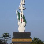 পেকুয়ায় সরকারি রাস্তা ও খাস জমি দখল করে পাকা দোকানঘর নির্মাণ