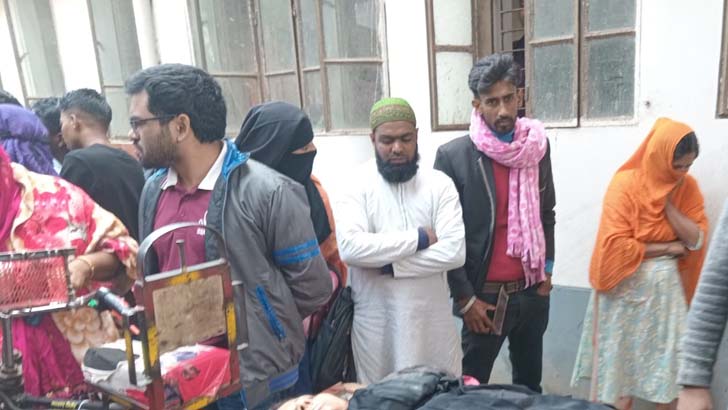 মুকসুদপুরে ছুরিকাঘাতে বিউটি পার্লার কর্মী খুন 10 image 769414 1706713936