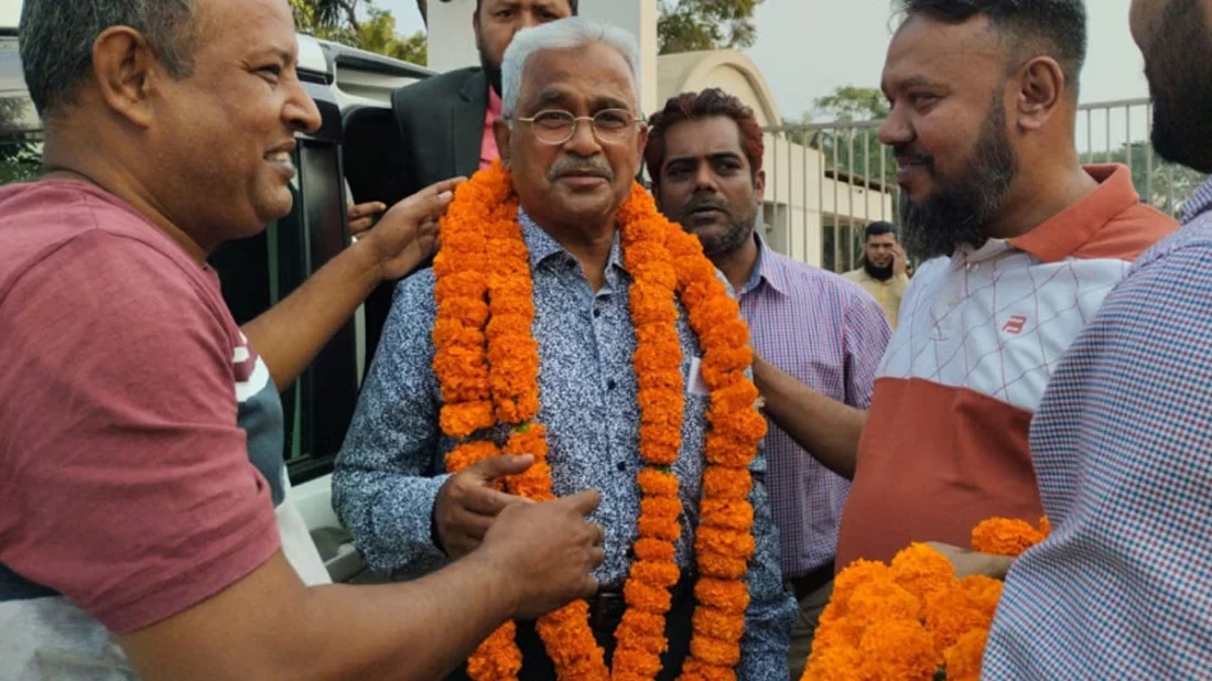 35533e26a641ae79e4b2f8e24b7212c1 65d612cb32d11