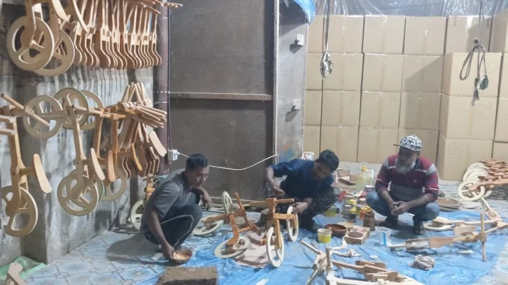 7a2589682231afa7d40bc654a3b71d43 65d84f693512a