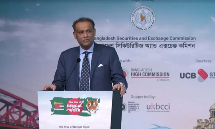 বৃটেনে বাংলাদেশি রাজনীতিবিদের ২০০ মিলিয়ন পাউন্ডের সাম্রাজ্য :ব্লুমবার্গের রিপোর্ট 5 98410 Anim 3