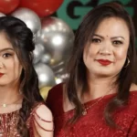 চমকে দিয়ে লাল কেফিয়ায় বেলা হাদিদ