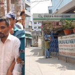 মোটরসাইকেল গাছে