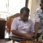 দ্রৌপদীর বস্ত্র এবং পুলিশের ইউনিফর্ম