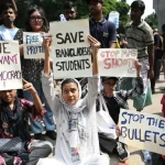 বাংলাদেশে আন্দোলনকারীদের ওপর হামলা, গুলি, সংঘর্ষ, নিহত ১০০