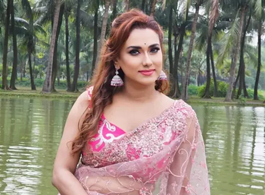সিনেমায় যুক্ত হয়েছেন চিত্রনায়িকা ববি 10 135975 boby