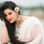 রাজধানীর ভাটারা এলাকায় গ্রেপ্তারের সময় ছুরিকাঘাতের শিকার, তারপরও ‘চাঁদাবাজ’কে ছাড়লেন না পুলিশ কর্মকর্তা