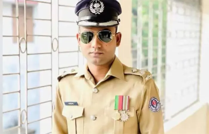 চট্টগ্রামে র্যাব কার্যালয়ে পুলিশের সিনিয়র এএসপির আত্মহত্যা 11 159916 2 1