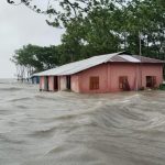 যারা ক্ষমতায় ছিল এবং আগামীতে যারা ক্ষমতায় আসতে চাইছে তাদের ওপর দেশের জনগণ বিরক্ত