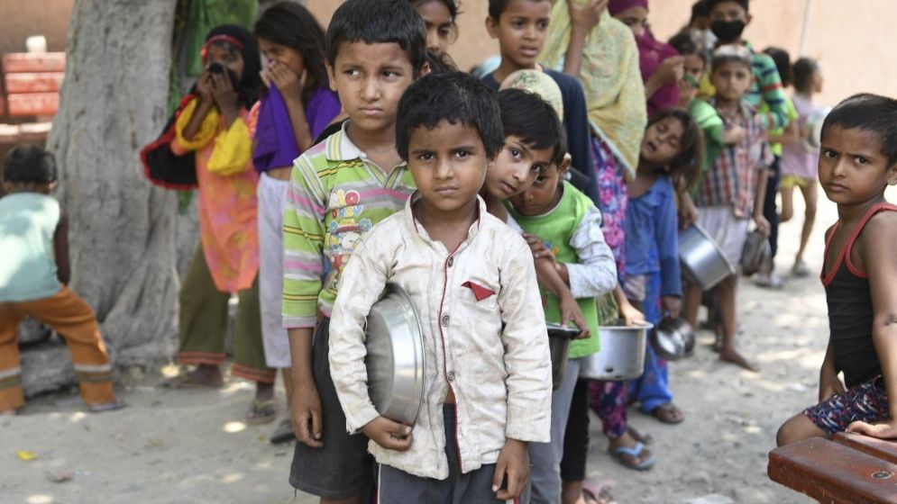 poverty 681be19084ee6