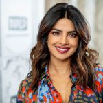 পরী বানাচ্ছেন ‘কাচের বাড়ি’