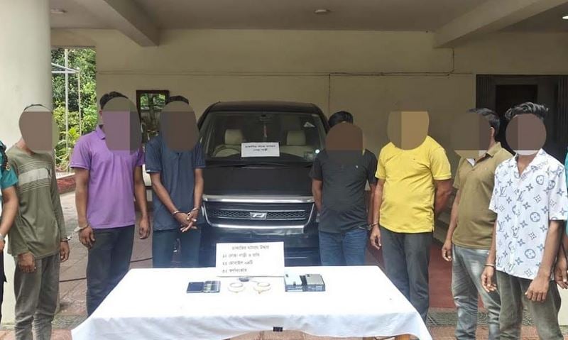 চট্টগ্রাম বিমানবন্দরে নামার পর সর্বস্ব লুট করে চক্র,দুবাই থেকে তথ্য আসে হোয়াটসঅ্যাপে 8 image 222834 1754577345