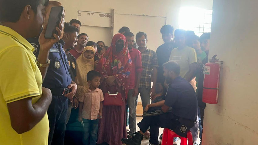 বাউফলে দু ডাকাত আটক