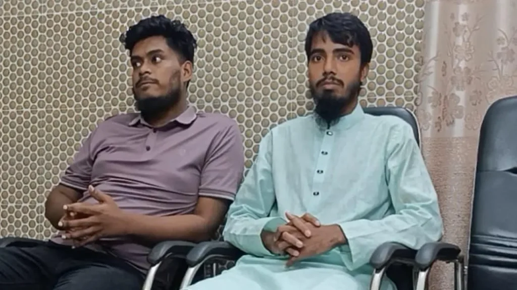 সিরাজুল ইসলাম ও মেহেদী।