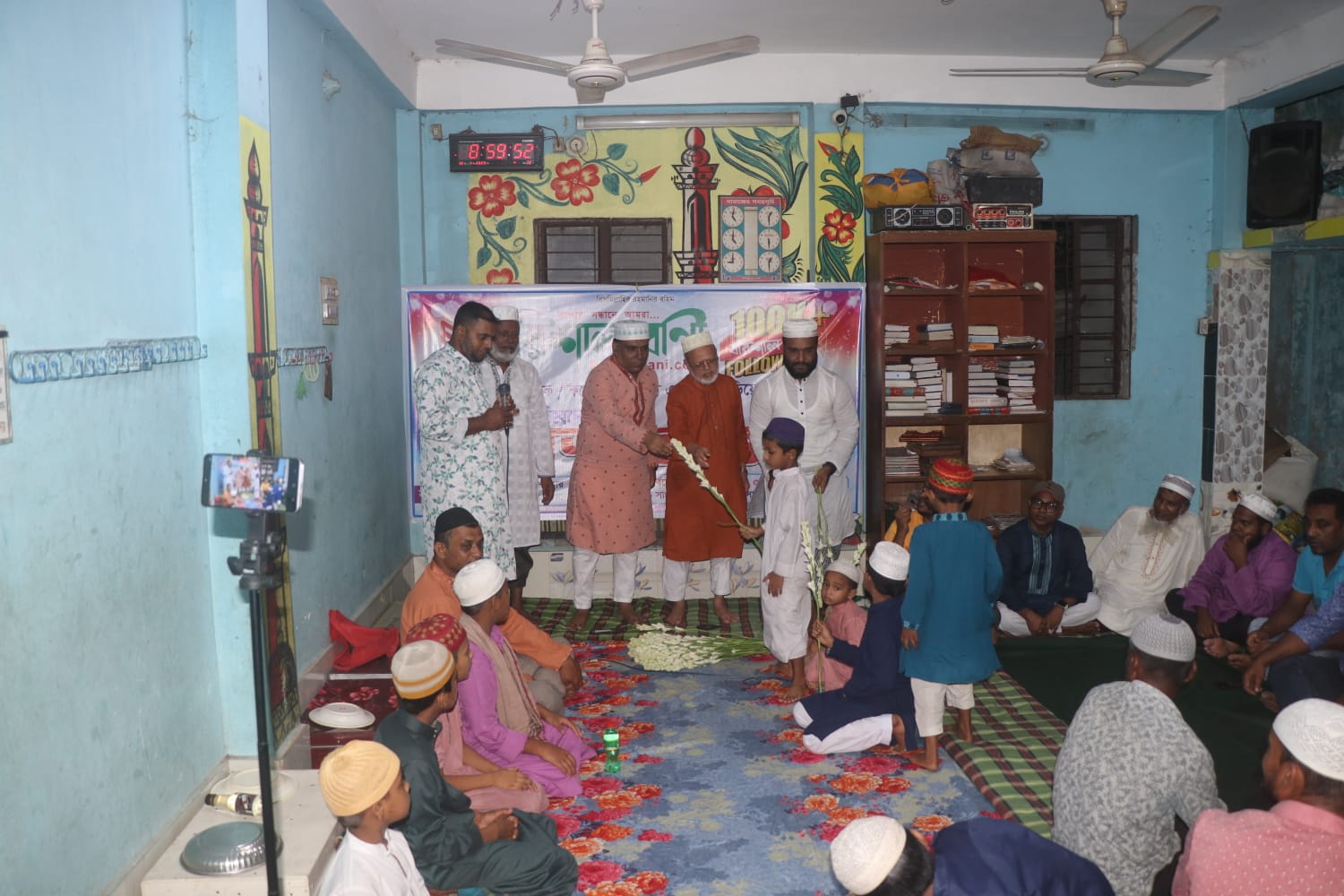 এতিমদের সাথে ‘বরিশাল বাণী’ পরিবারের নৈশভোজ