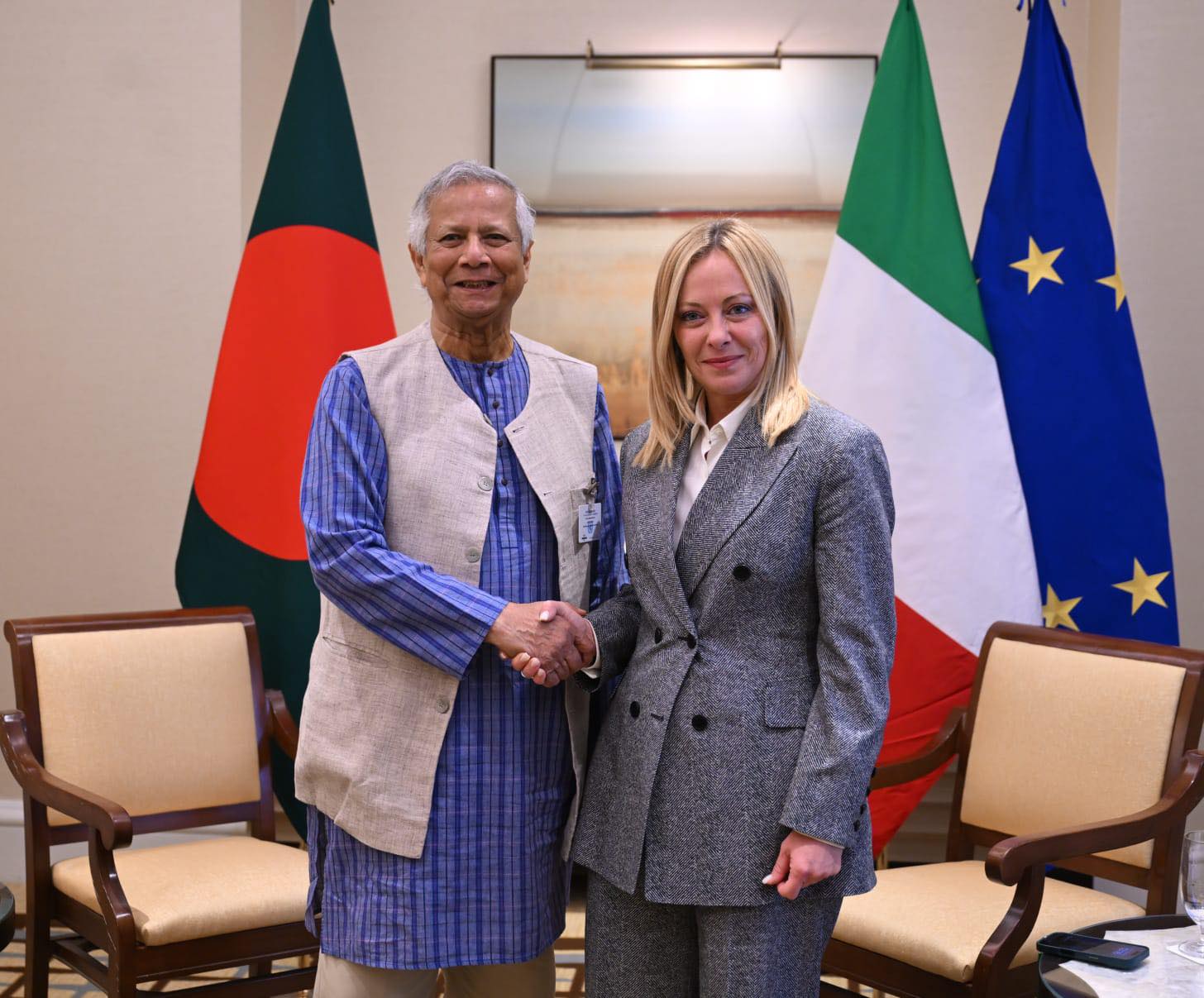 প্রধান উপদেষ্টার সঙ্গে ইতালির প্রধানমন্ত্রী জর্জিয়া মেলোনির বৈঠক 12 image 237659 1758738936