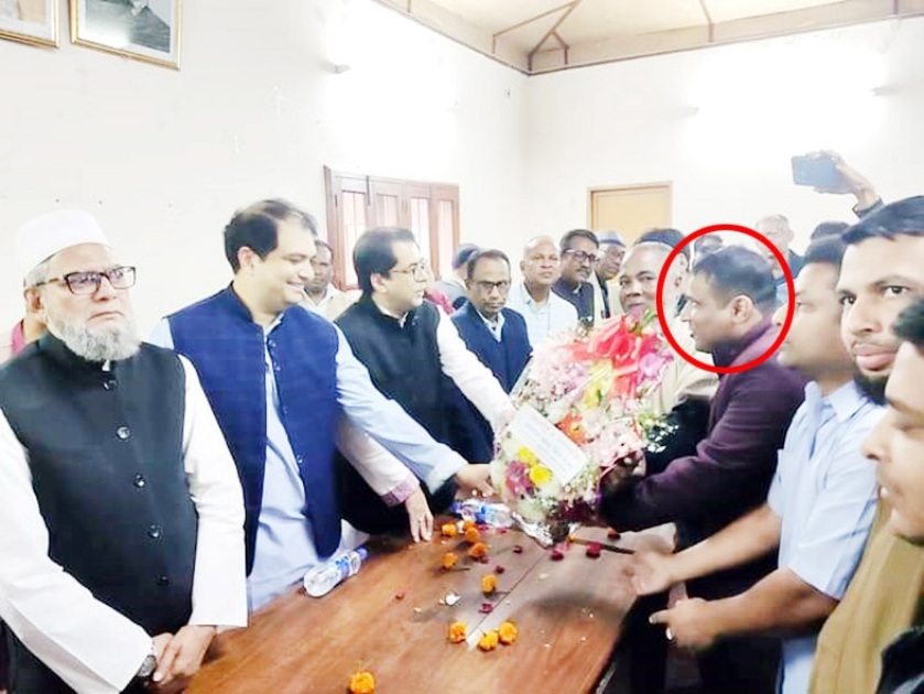 যশোরে পানি উন্নয়ন বোর্ডের উর্ধ্বতন হিসাব সহকারী হাসিন আলী একই কর্মস্থলে টানা ১৭ বছর