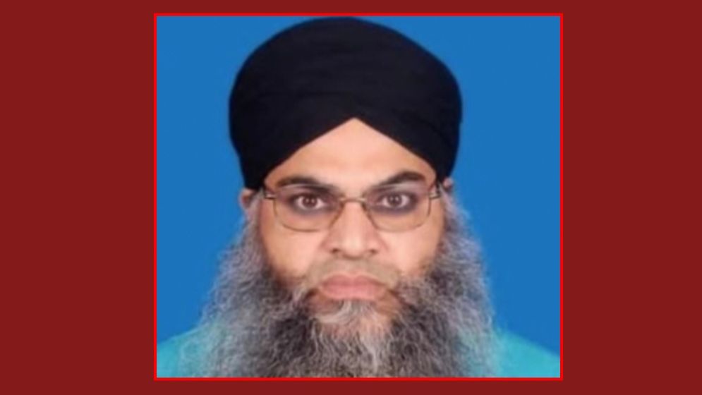 বাসা থেকে পালানোর চেষ্টা খতিব মুফতি মুহিব্বুল্লাহ মাদানীর 6 মুফতি মুহিব্বুল্লাহ মাদানী।