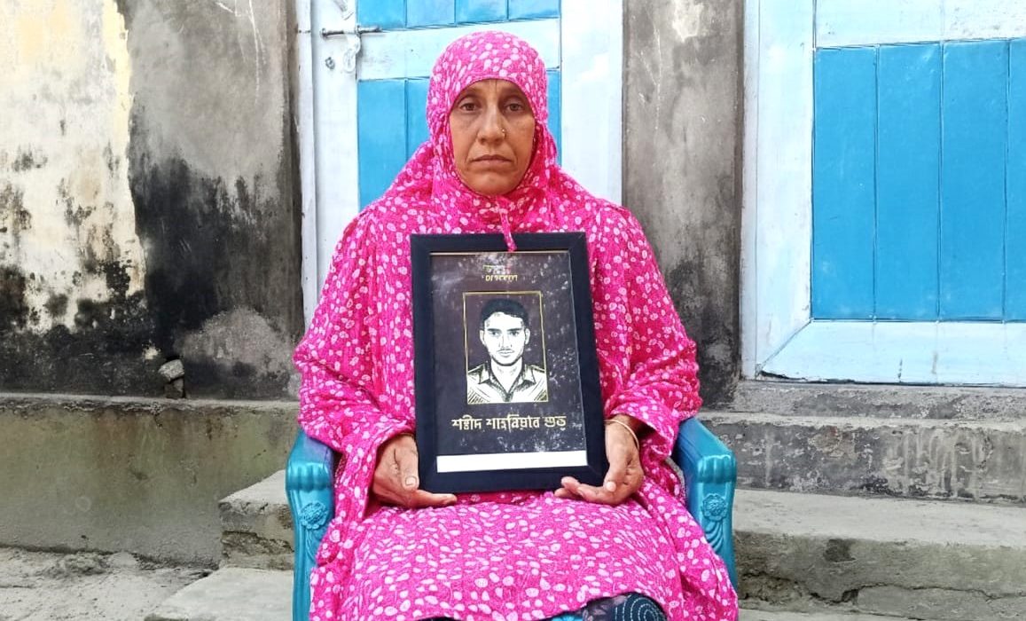 চুয়াডাঙ্গার প্রথম শহীদ প্রকৌশলী শাহরিয়ার শুভর মা চম্পা খাতুন