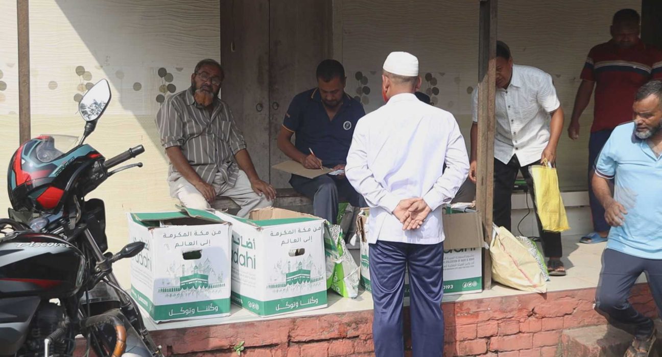 দুম্বার মাংস লুট