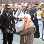তিনবারের সাবেক প্রধানমন্ত্রী খালেদা জিয়ার জানাজায় অংশ নিলেন প্রধান উপদেষ্টা