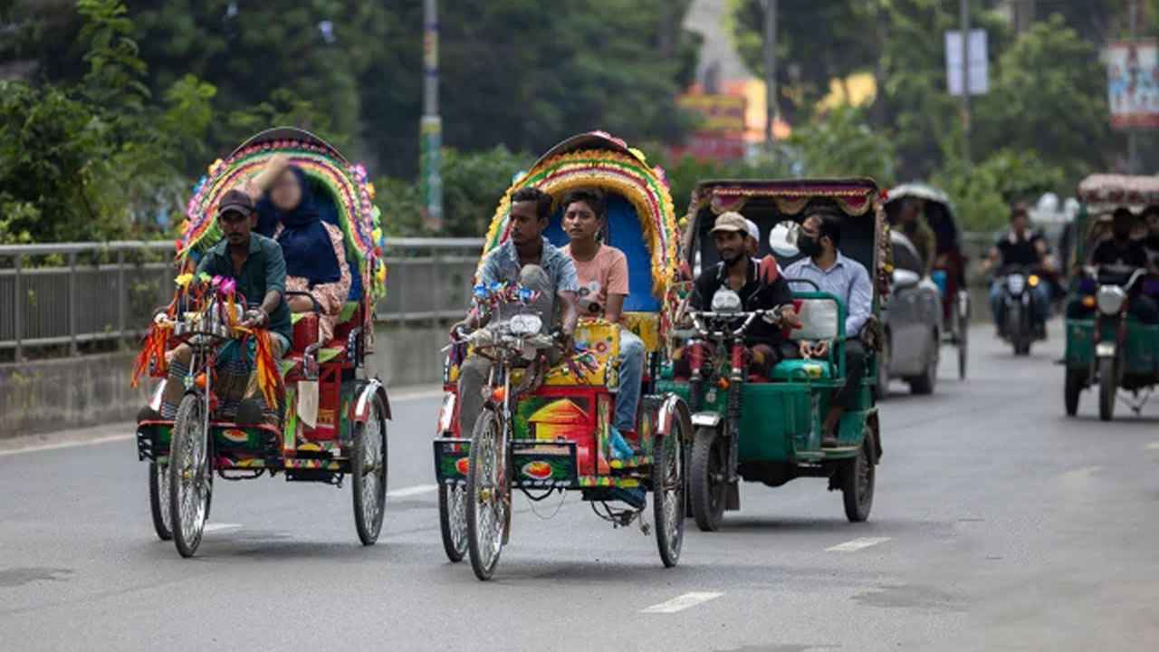 অটোরিকশা উৎপাদন বন্ধে নেই নজর,বাড়ছে দুর্ঘটনা