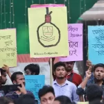 কানে নজর কাড়লেন ভাবনা
