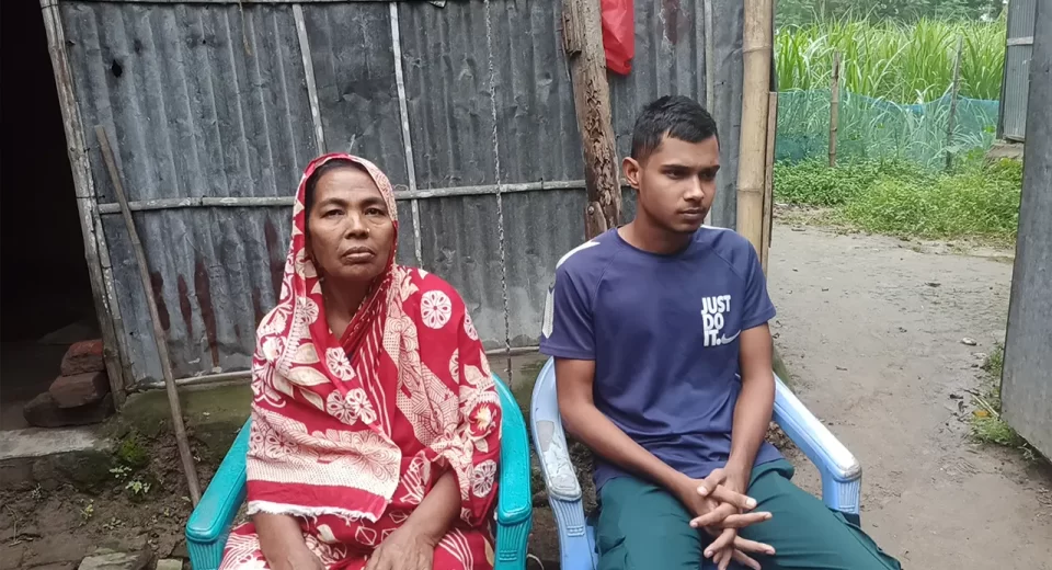 লিটনের শরীরে ৫ শতাধিক বুলেট,পড়ালেখা বন্ধ,অভাব সংসারেও 9 image 127903 1728184500