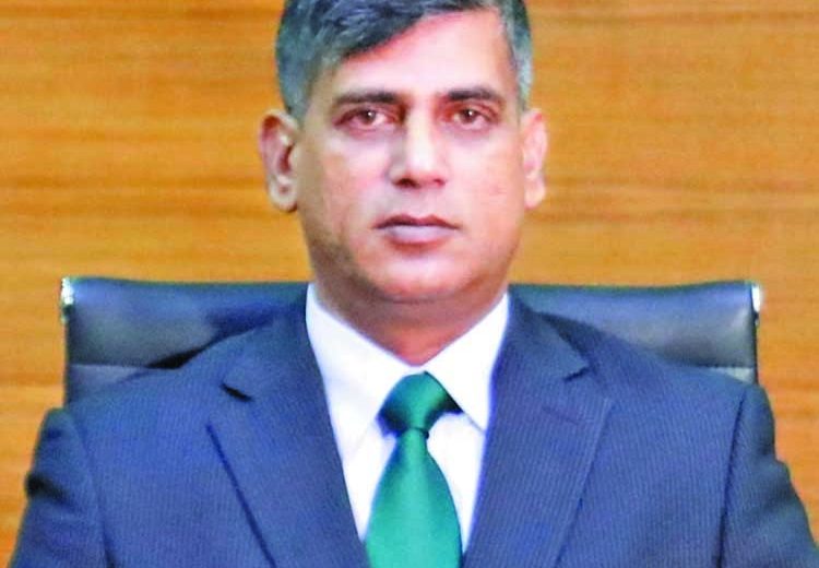 ইন্টারনেটের দাম কমতে পারে, জানালেন বিটিআরসি চেয়ারম্যান এমদাদ-উল বারী 10 BTRC Chair 1