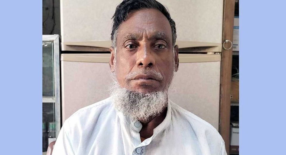 কুড়িগ্রামে যোগদানপত্রে নাম বদল করে ২৭ বছর চাকরি, ন্যায়বিচার চান হাকিম 9 Kurigram News Abdul Hakim Photo 17 673a21c796fd4