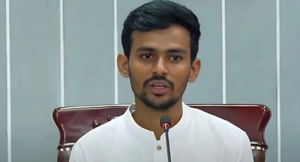 ৫ মন্ত্রণালয়ের নথি পুড়ে গেছে: আসিফ মাহমুদ 12 253bfa2cafa70dfced83b7f808ad3f17 6719dbef5f047
