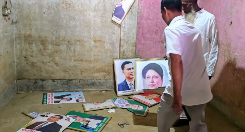 বান্দরবানে ‘জয় বাংলা’ স্লোগান দিয়ে বিএনপির অফিস ভাঙচুর 12 BANDARBAN BNP 67f4f5147c2fb