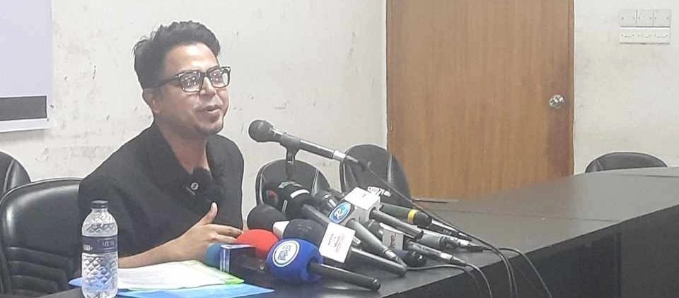 পুলিশের চার কর্মকর্তার বিরুদ্ধে ক্রসফায়ার ও গুমের ভয় দেখিয়ে ৪ কোটি টাকা মুক্তিপণ আদায়ের অভিযোগ 5 p