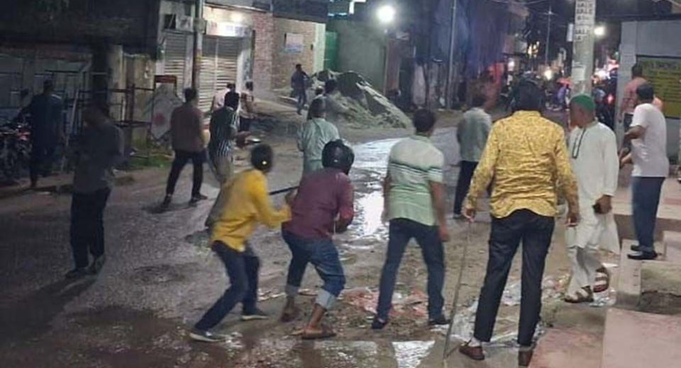 রংপুরের সেনপাড়ায় জাতীয় পার্টির চেয়ারম্যান জিএম কাদেরের বাসায় হামলা, ভাঙচুর ও মোটরসাইকেলে অগ্নিসংযোগ 7 Rangpur Bureau 29 05 25 Pic 6 68388e490d848