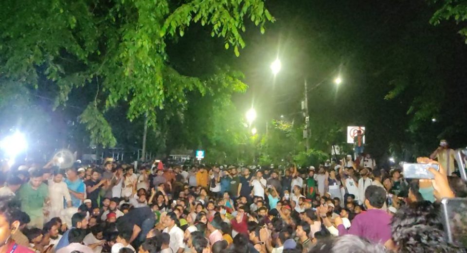 আওয়ামী লীগের বিচার নিশ্চিত ও নিষিদ্ধের দাবিতে ঢাকা উত্তাল 10 uttal 681d0a838f450