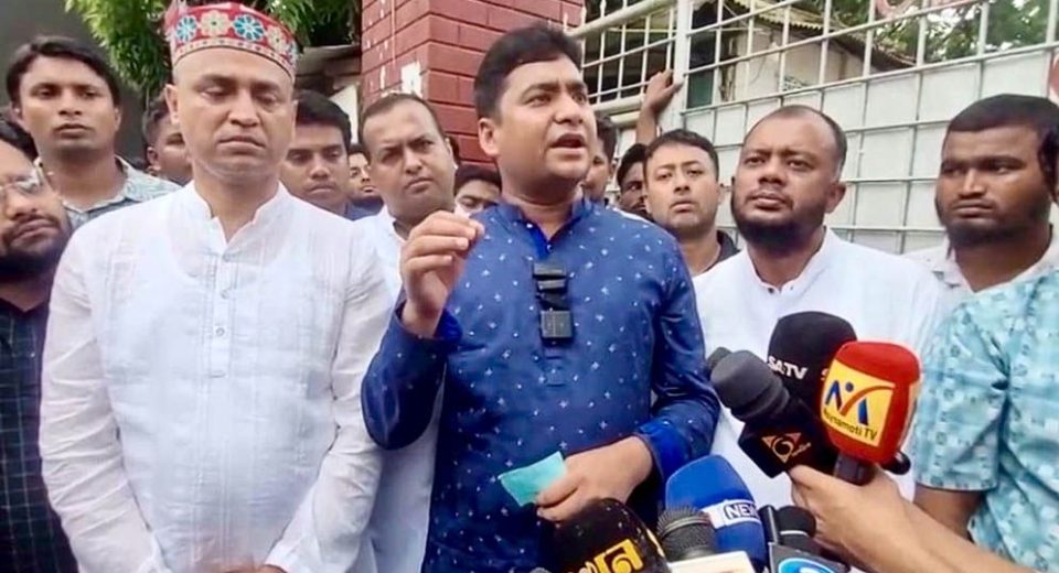 ১৭ বছর যারা ফ্যাসিবাদ কায়েম করেছে তারা এখনো বহাল: ছাত্রদল সম্পাদক 9 Comilla chatradol sec 6890c13f47fd6
