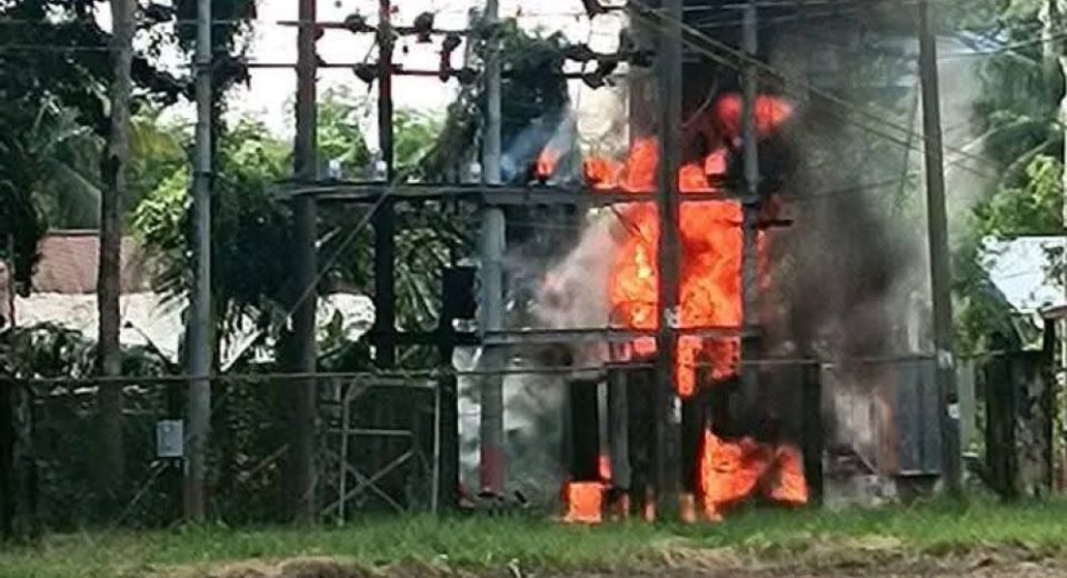 কলাপাড়ায় আরইবির বিদ্যুৎ সঞ্চালন স্টেশনে ভয়াবহ অগ্নিকাণ্ড 10 Kalapara 6890e423e5e39