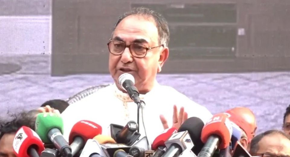 অন্তর্বর্তী সরকার দেশের অবস্থা চব্বিশটা বাজায়ে দিসে:মির্জা আব্বাস 11 mirza abbas 68975ae5f2981