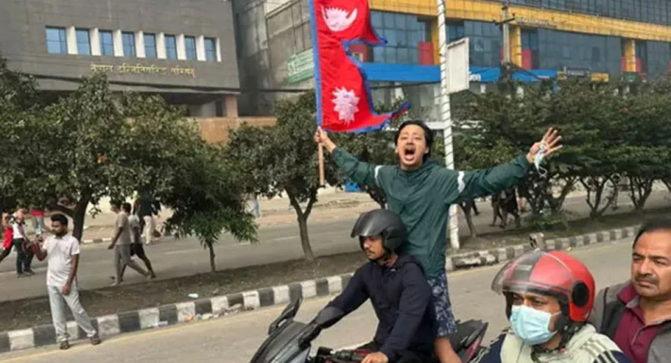 নেপালে বিক্ষোভকারীদের উল্লাস 13 Nepal 1