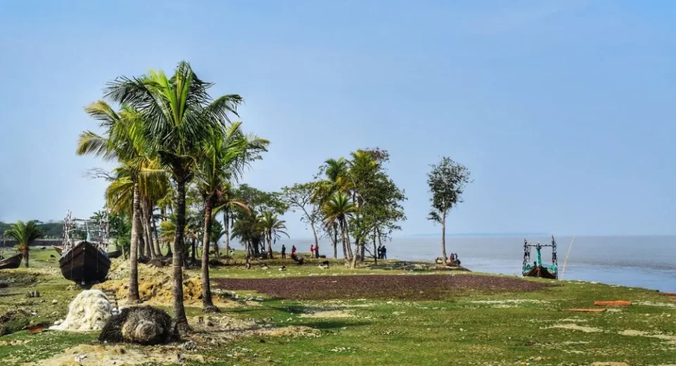 প্রাকৃতিক সৌন্দর্যে ভরা মনপুরা: তাবিজ-কবজ ও ঝাড়-ফুঁকে চলে রোগ-চিকিৎসা 9 বিশ্ব ক্যান্সার দিবস 92