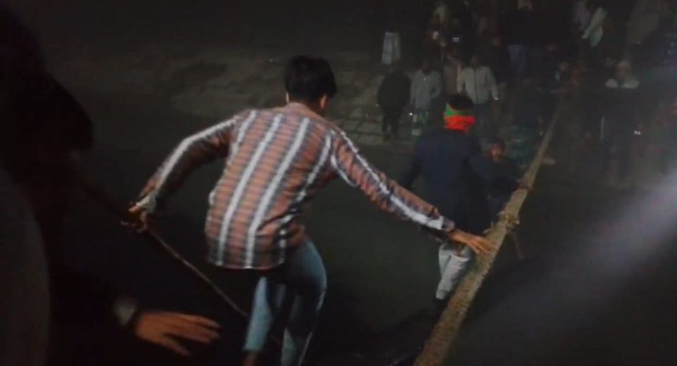 মেঘনা নদীতে ভয়াবহ দুর্ঘটনা, প্রাণে বাঁচলেন সহস্রাধিক যাত্রী 8 1000257809 1 1 694e34292fac3