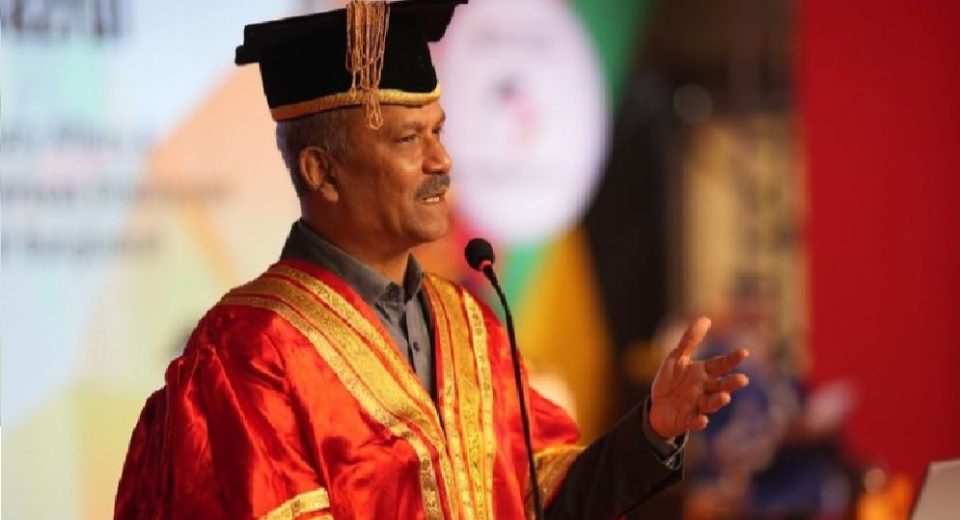 দেড় দশকে ভিত দুর্বল হয়ে পড়ায় পুলিশ, প্রশাসন ও বিচার পরিচালনা: আইন উপদেষ্টা 12 আইন উপদেষ্টা