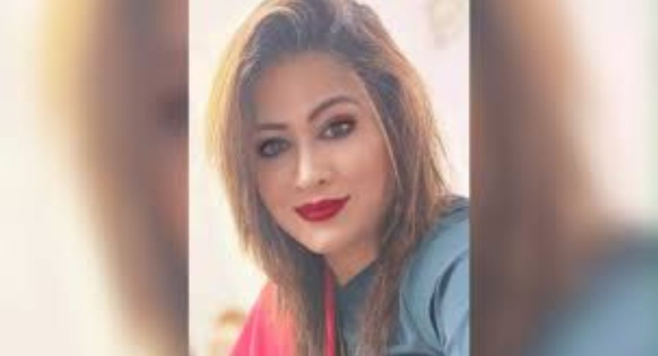 মহিলা লীগ নেত্রী মহুয়া